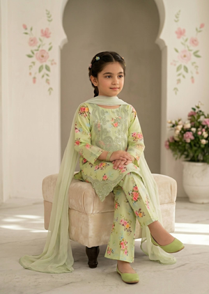 Girls Light Green Floral Printed Embroidered Kurta Set with Dupatta