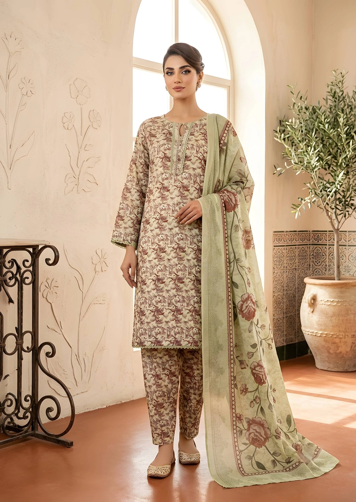 Floral Printed arabic lawn 3-Piece Kurta Set with Dupatta