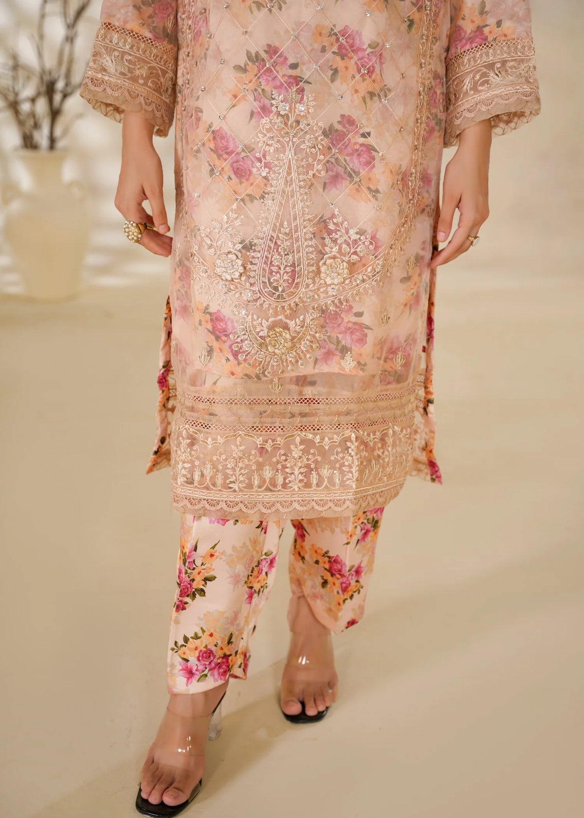Cira Embroidered Organza 3 pcs Suit